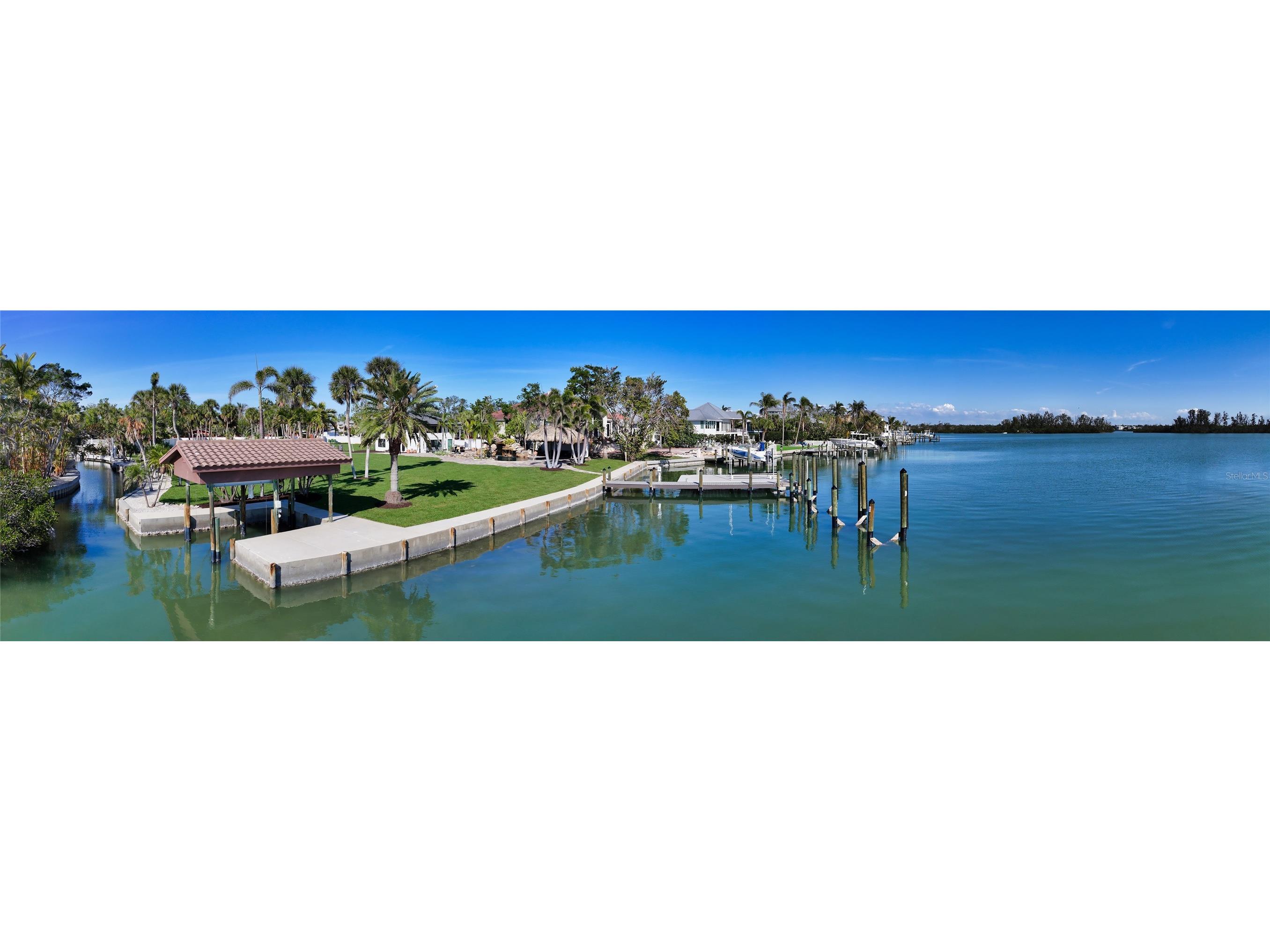 684 Freeling Drive Sarasota FL 34242 - ROBERTS BAY A4675757 image24