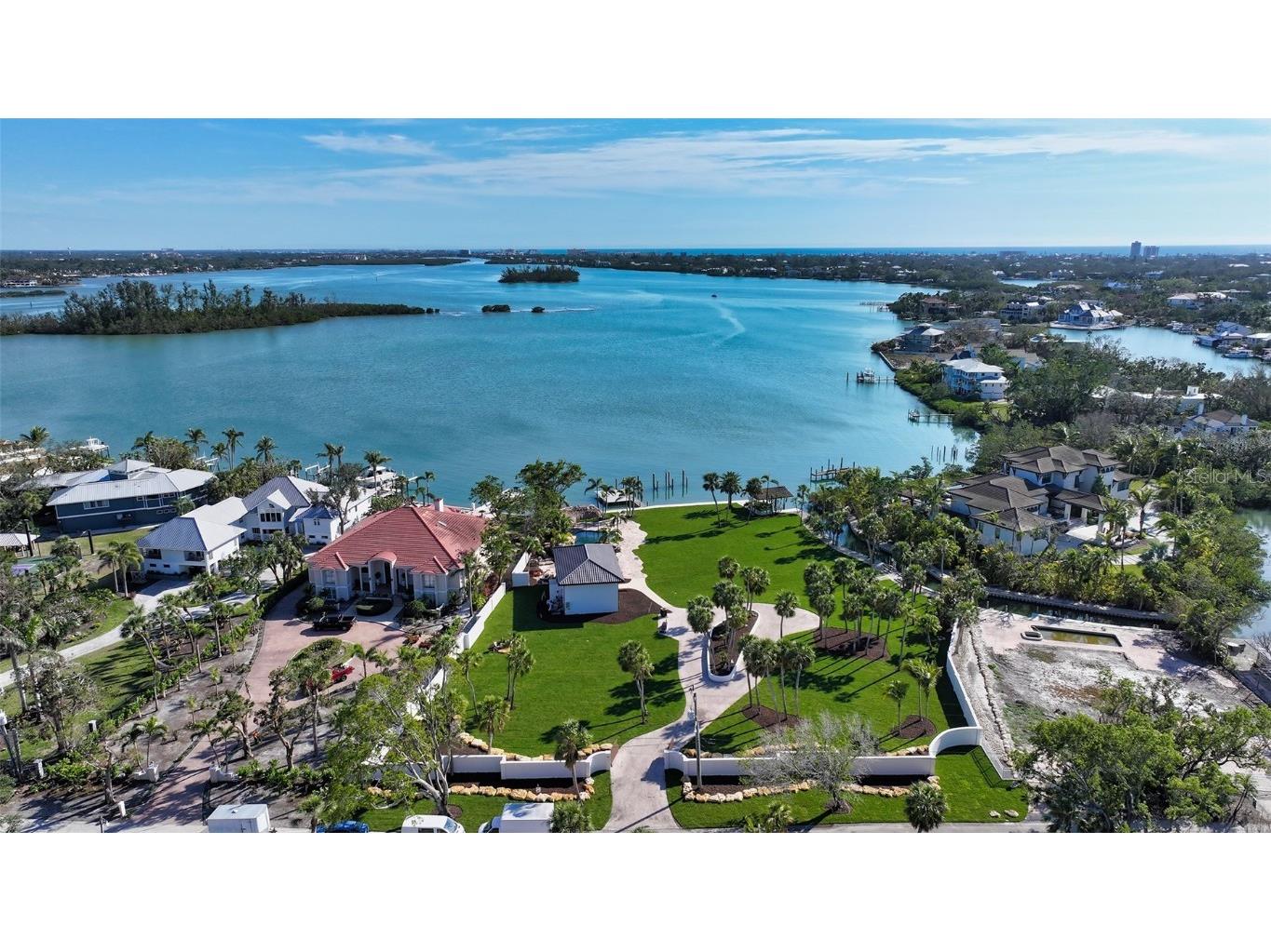 684 Freeling Drive Sarasota FL 34242 - ROBERTS BAY A4675757 image7