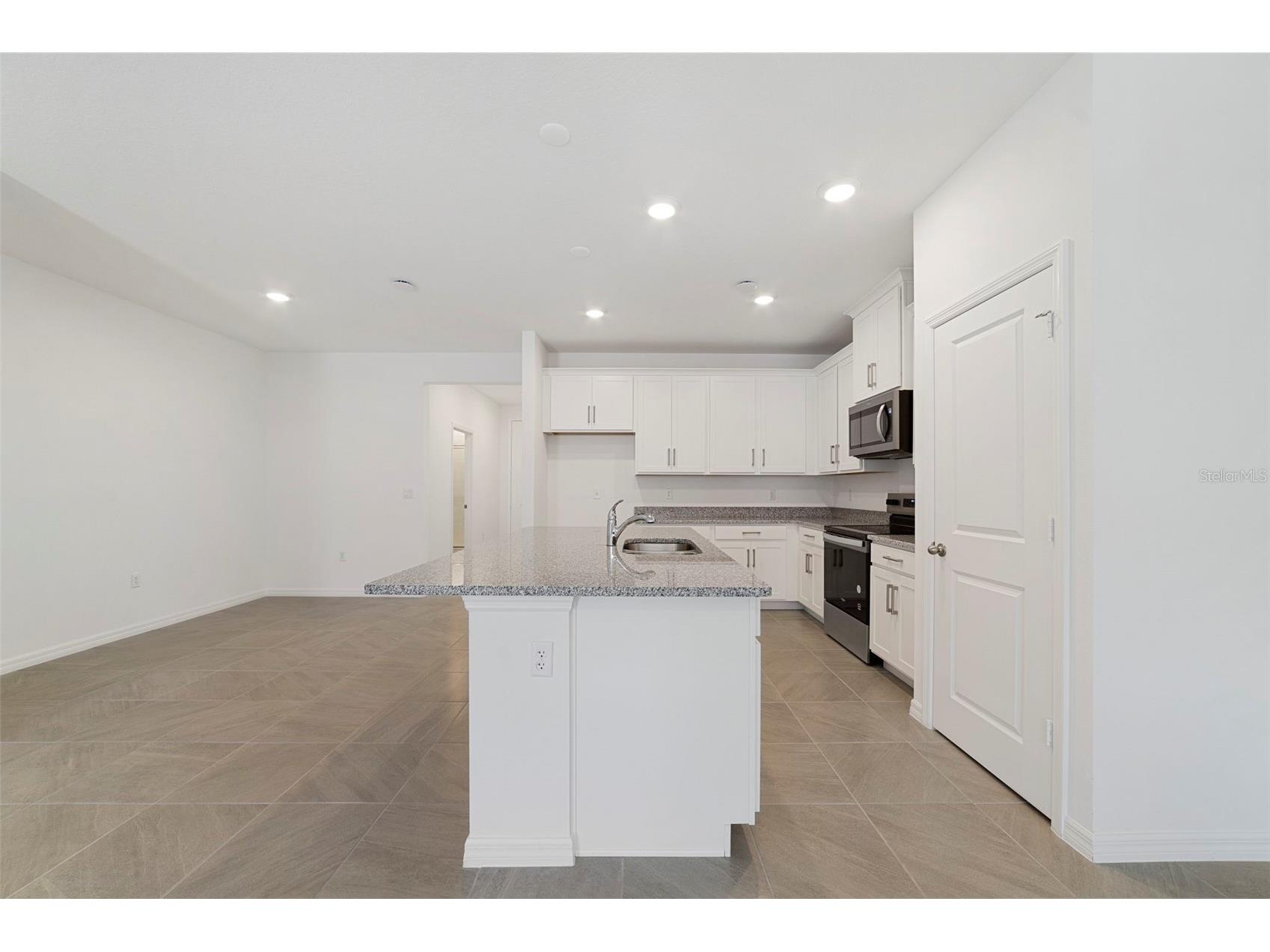 684 Lola Lane Oviedo FL 32765 O6395981 image7