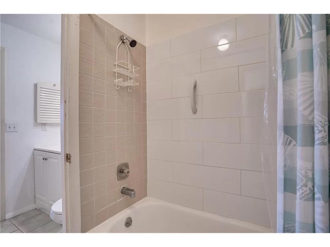 6840 Midnight Pass Road #6840 Sarasota FL 34242 A4643373 image23