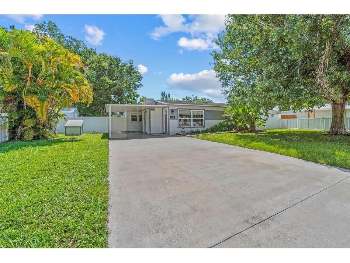 6841 13th Street N Saint Petersburg FL 33702 TB8416435 image2