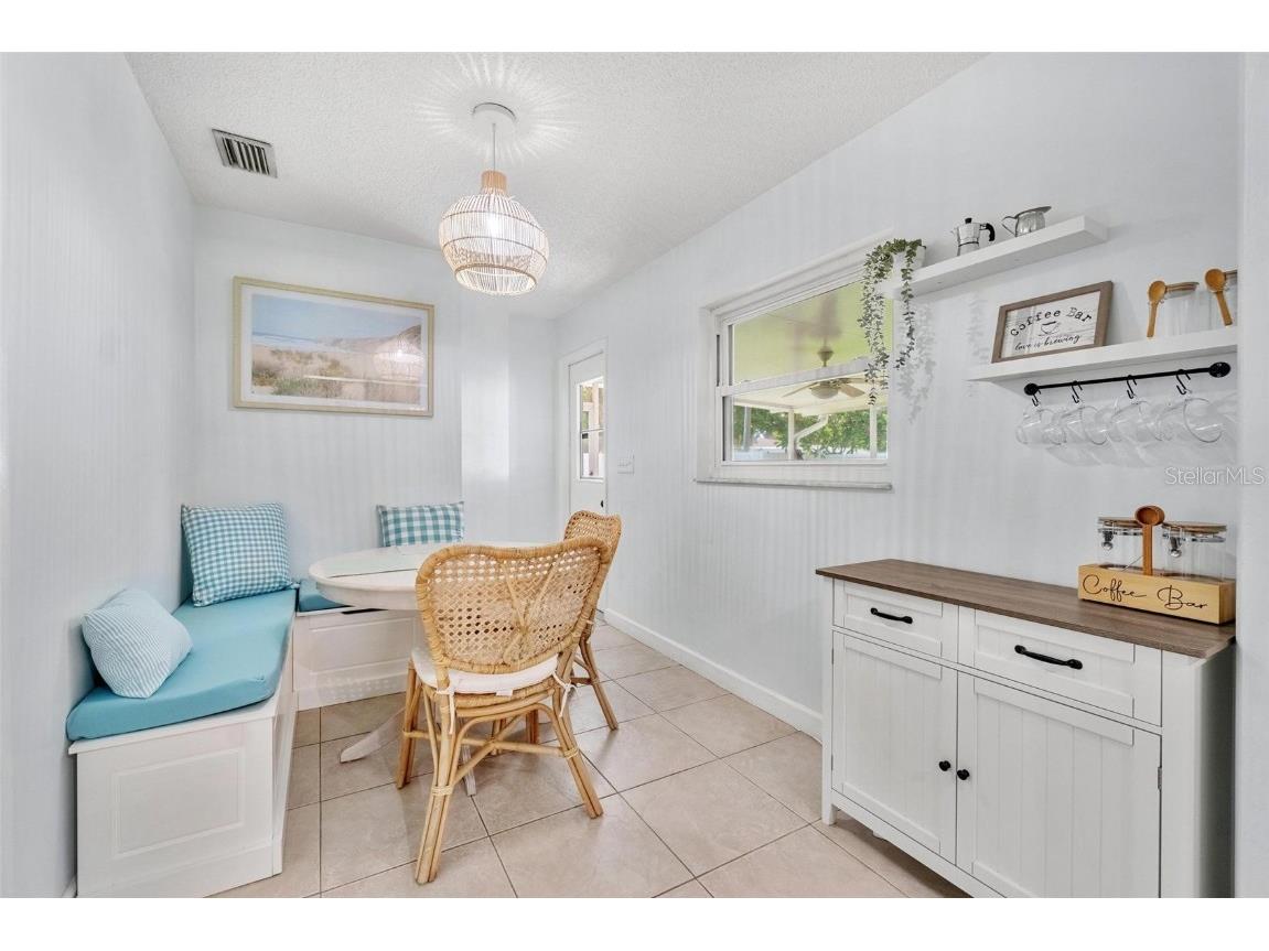 6841 13th Street N Saint Petersburg FL 33702 TB8416435 image6