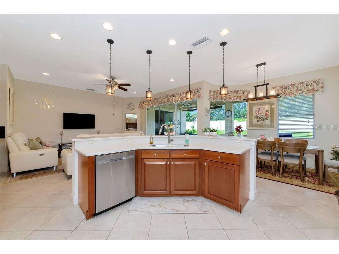 6841 74th Street Circle E Bradenton FL 34203 A4666184 image14