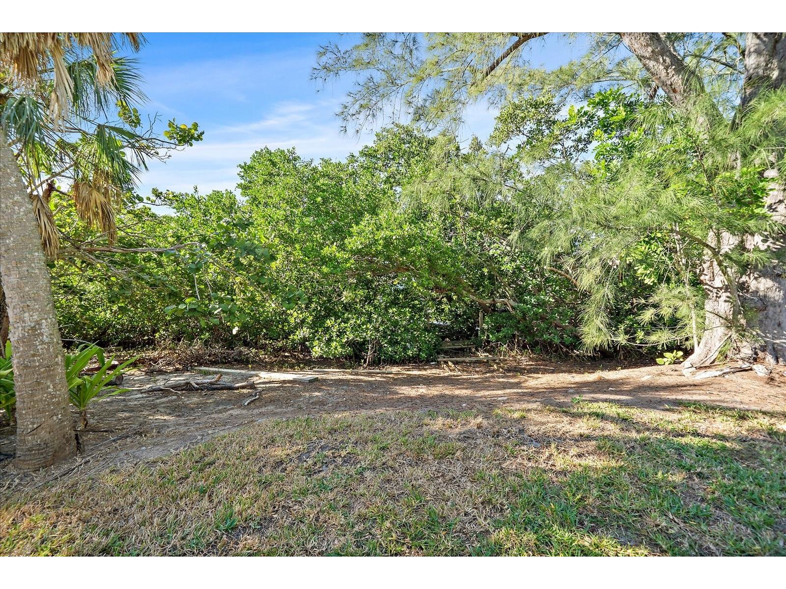 6841 Longboat Drive S Longboat Key FL 34228 - BISHOPS BAYOU A4674302 image14
