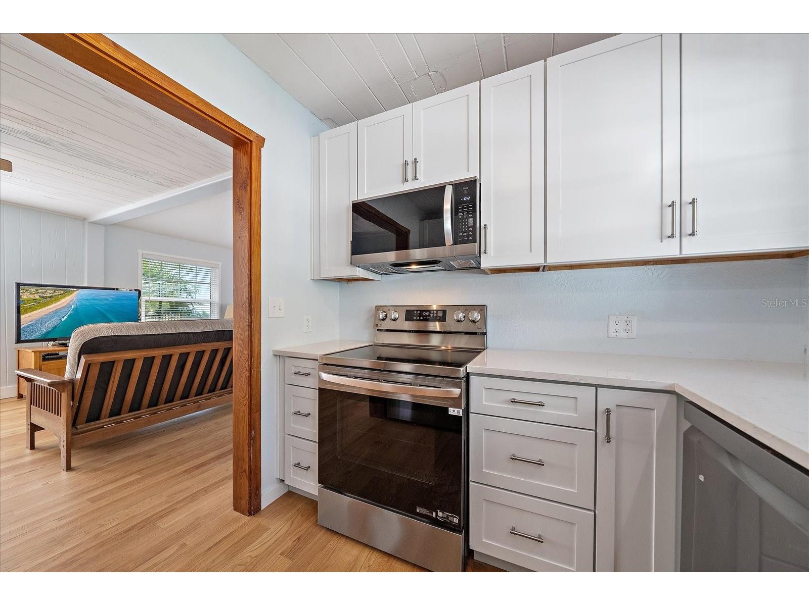 6841 Longboat Drive S Longboat Key FL 34228 - BISHOPS BAYOU A4681680 image25