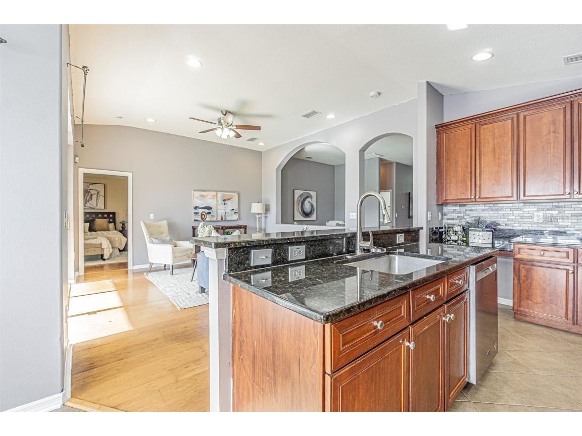 6843 Runner Oak Drive Wesley Chapel FL 33545 TB8415363 image3