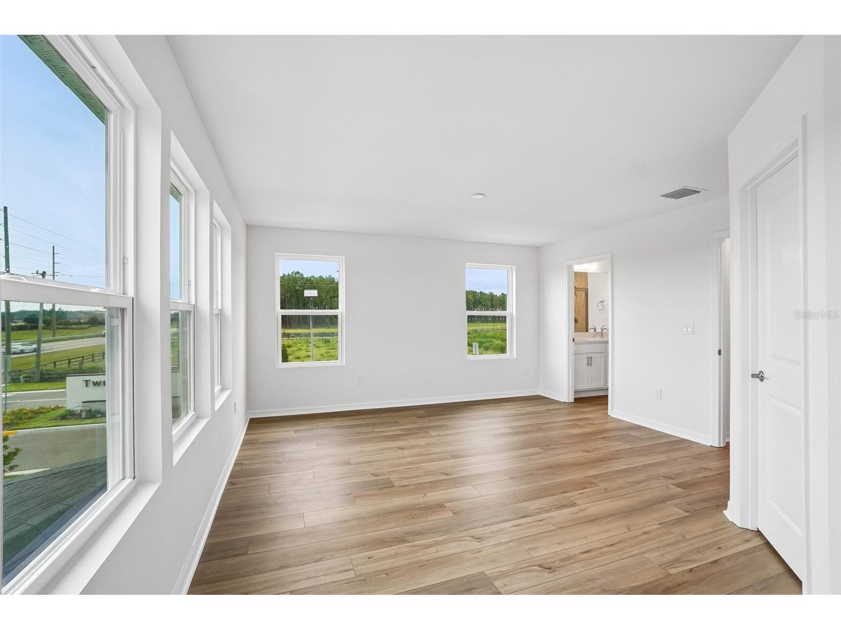 6844 Holcombe Down Drive Zephyrhills FL 33541 TB8527007 image19