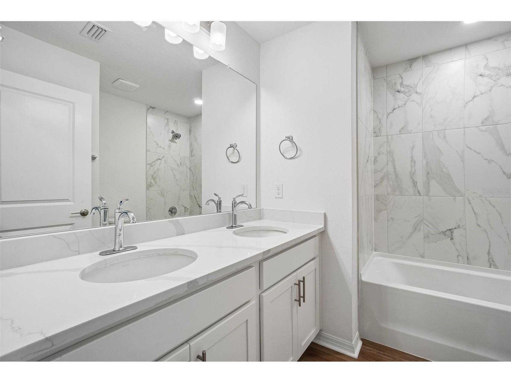 6844 Holcombe Down Drive Zephyrhills FL 33541 TB8527007 image23
