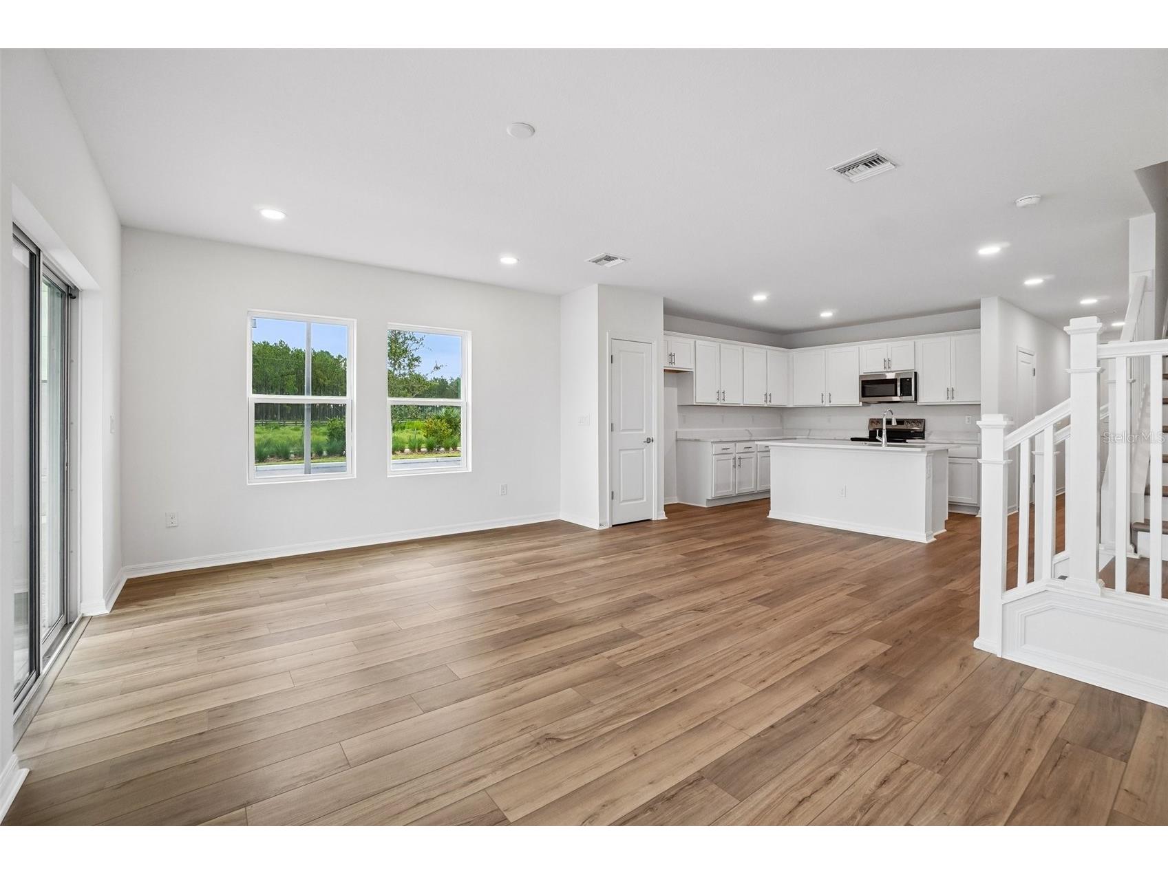 6844 Holcombe Down Drive Zephyrhills FL 33541 TB8527007 image5