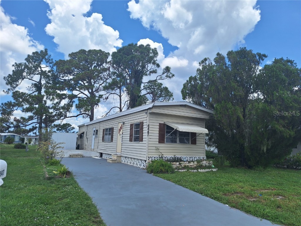 6847 Anapa Court North Port FL 34287 D6131712 image1