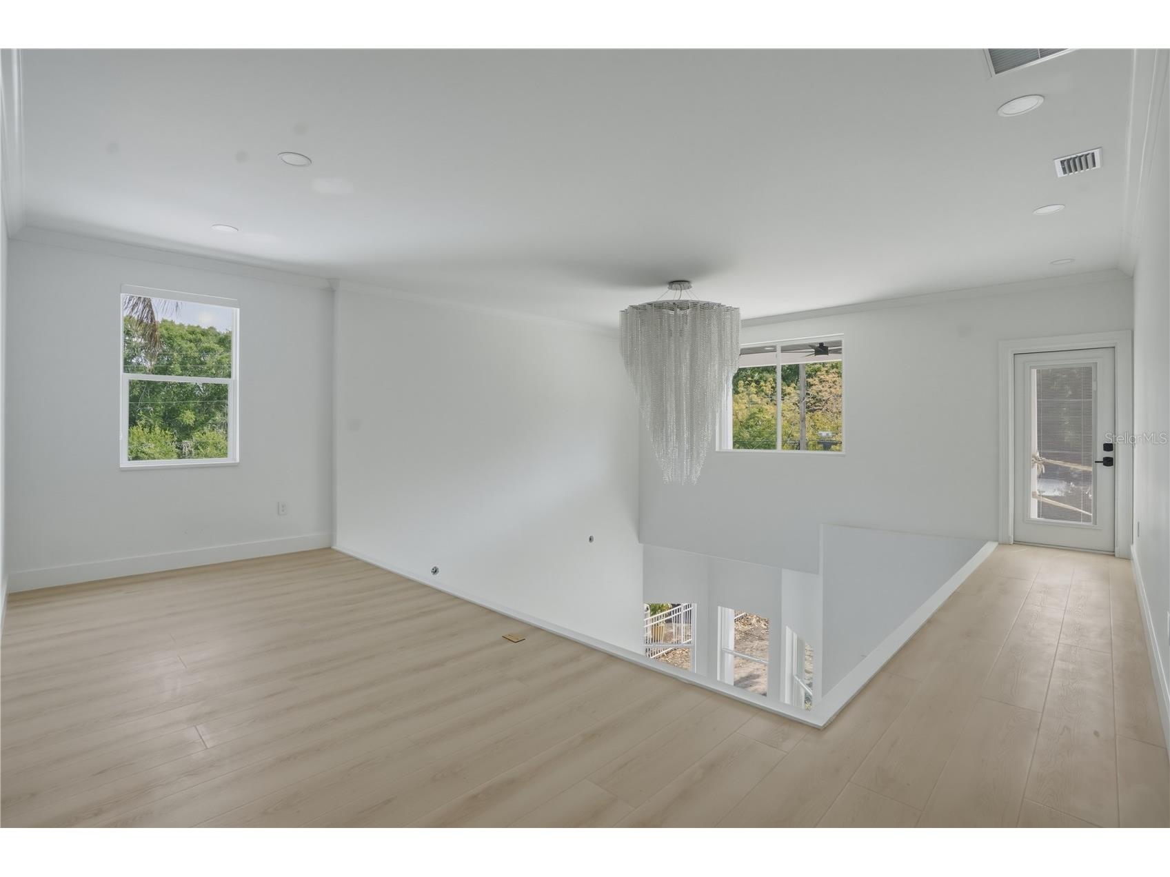 685 1st Avenue N Safety Harbor FL 34695 TB8503478 image23