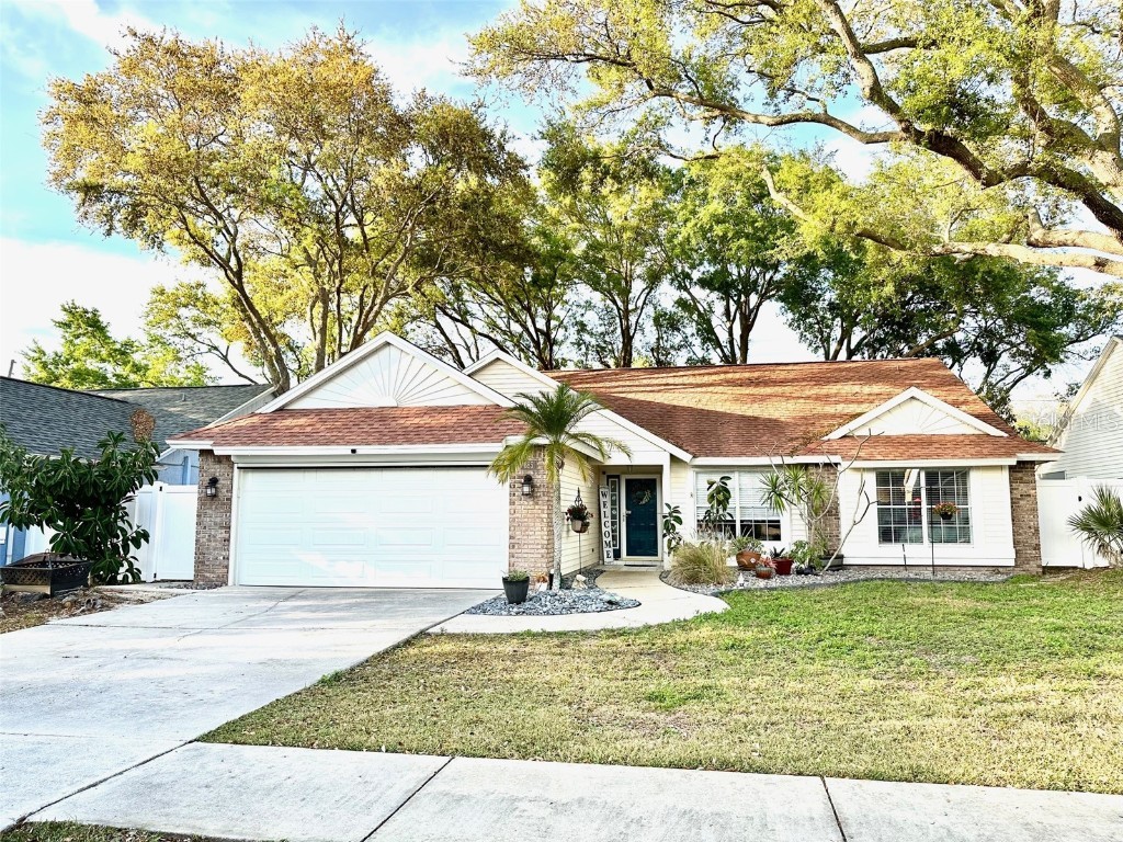 685 Bayside Drive Tarpon Springs FL 34689 U8234247 image1