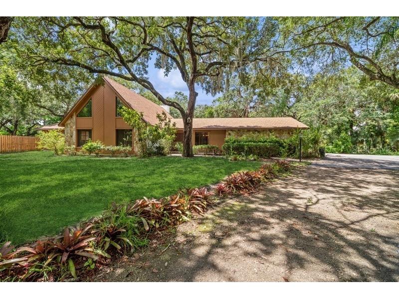 685 Carambola Drive Merritt Island FL 32952 - INDIAN RIVER - INTRACOASTAL O6116642 image1