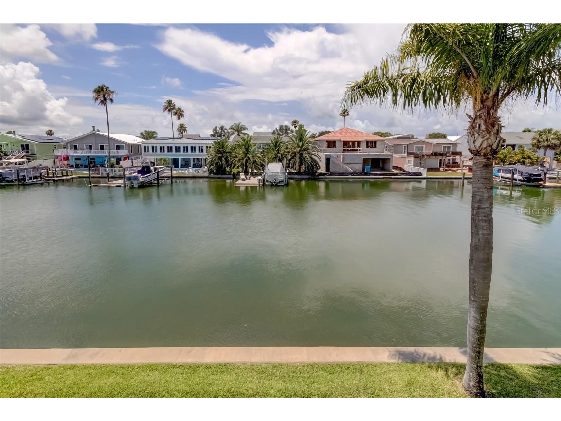 685 Garland Cir Indian Rocks Beach FL 33785 U8202981 image1