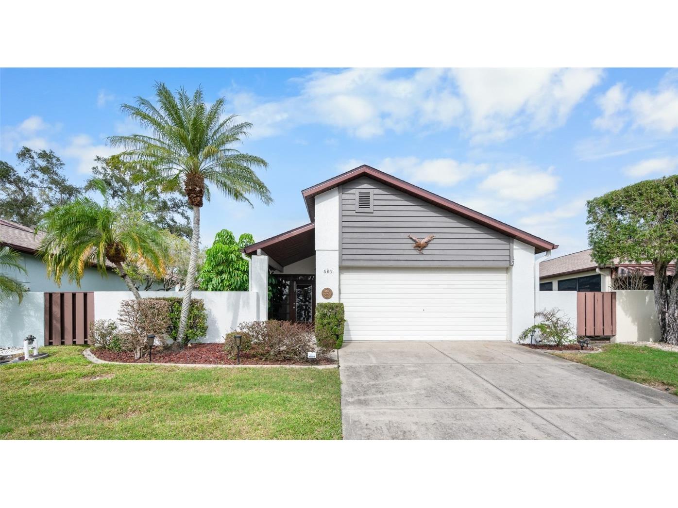 685 Linden Drive Englewood FL 34223 D6138418 image1