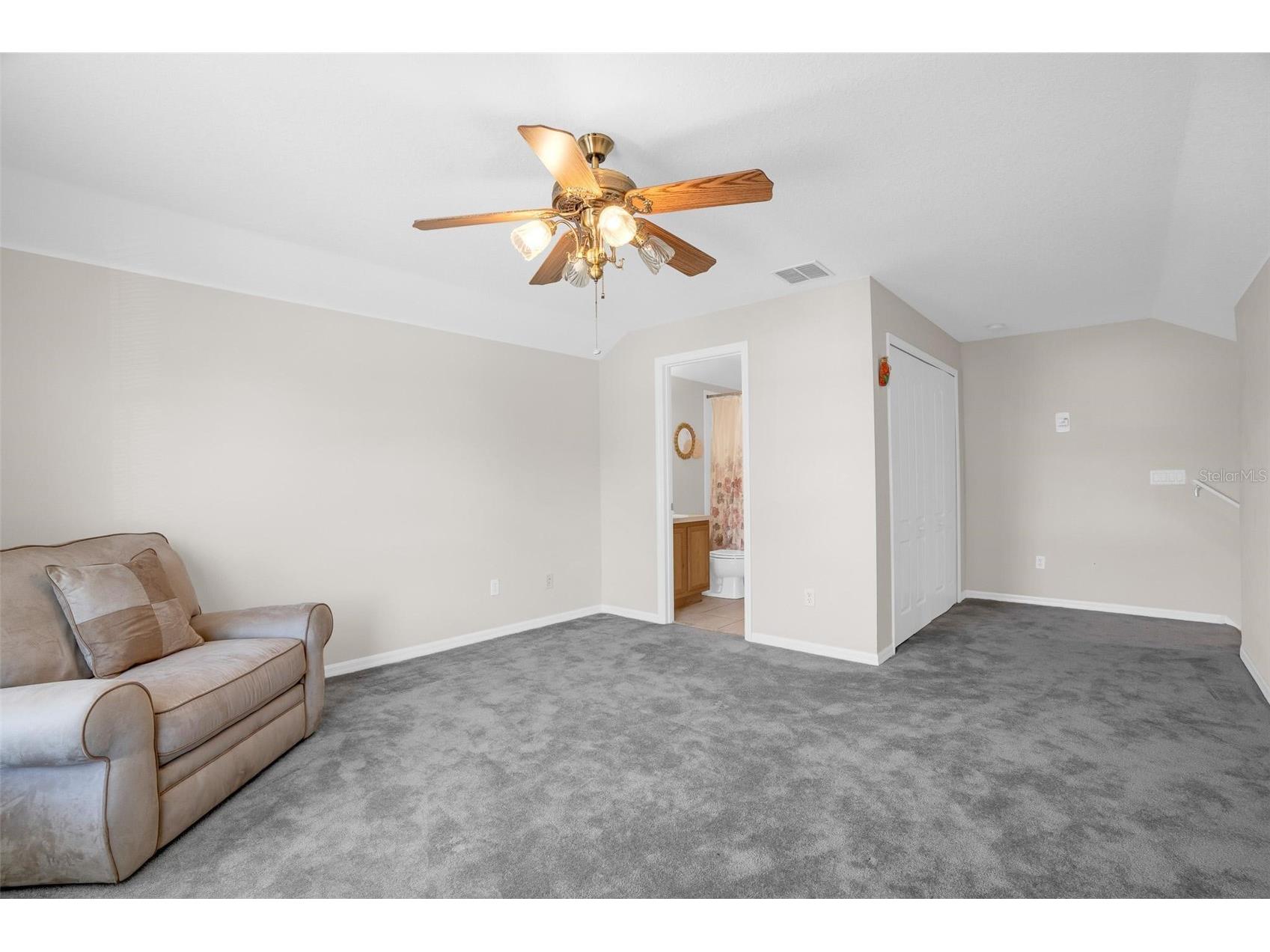 685 Malaga Deltona FL 32725 V4948978 image11