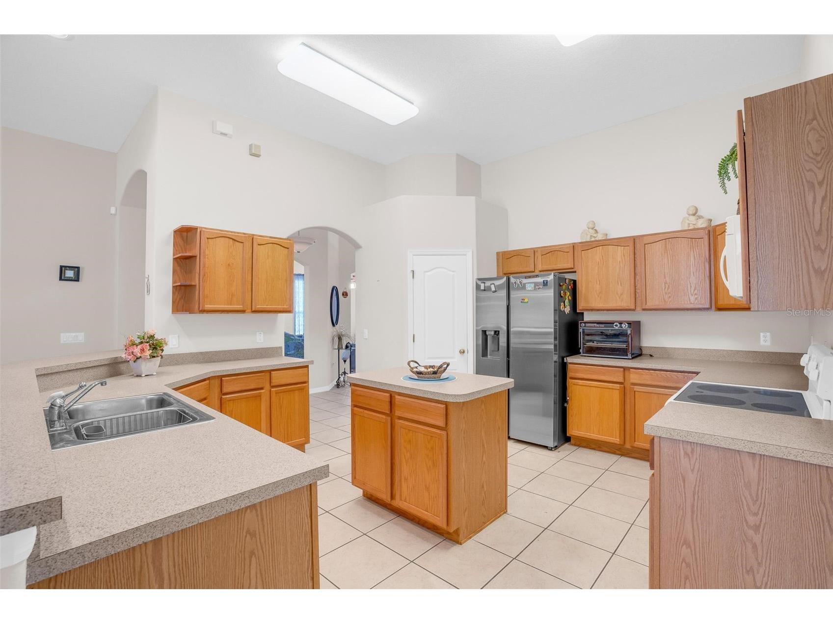 685 Malaga Deltona FL 32725 V4948978 image9