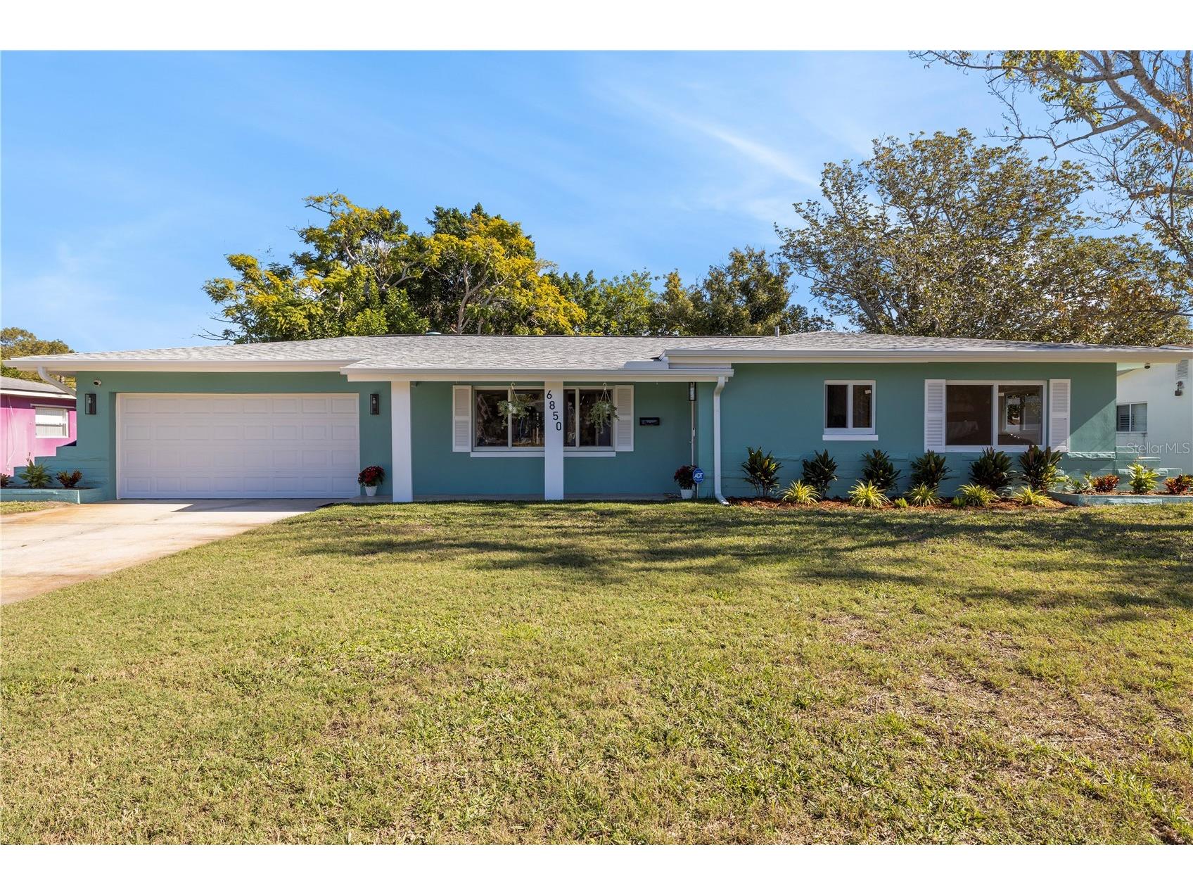 6850 7th Street S Saint Petersburg FL 33705 TB8456353 image1