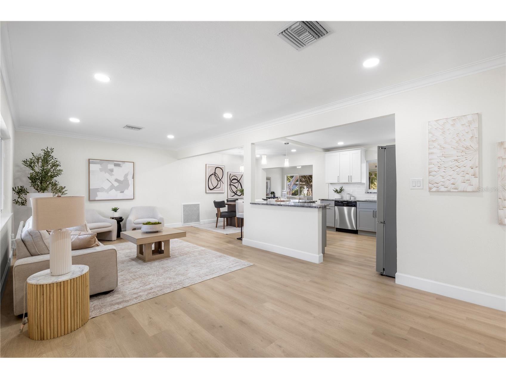 6850 7th Street S Saint Petersburg FL 33705 TB8456353 image13