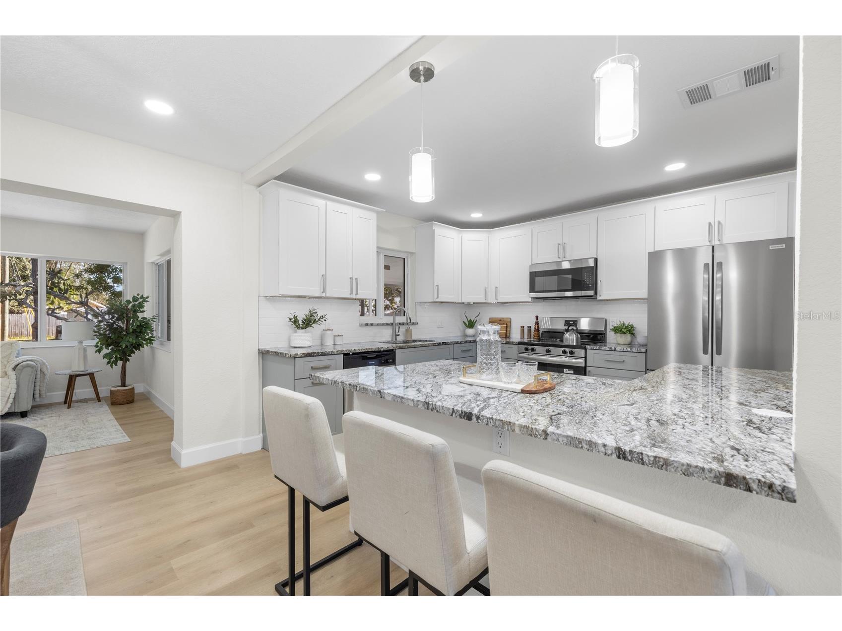 6850 7th Street S Saint Petersburg FL 33705 TB8456353 image17