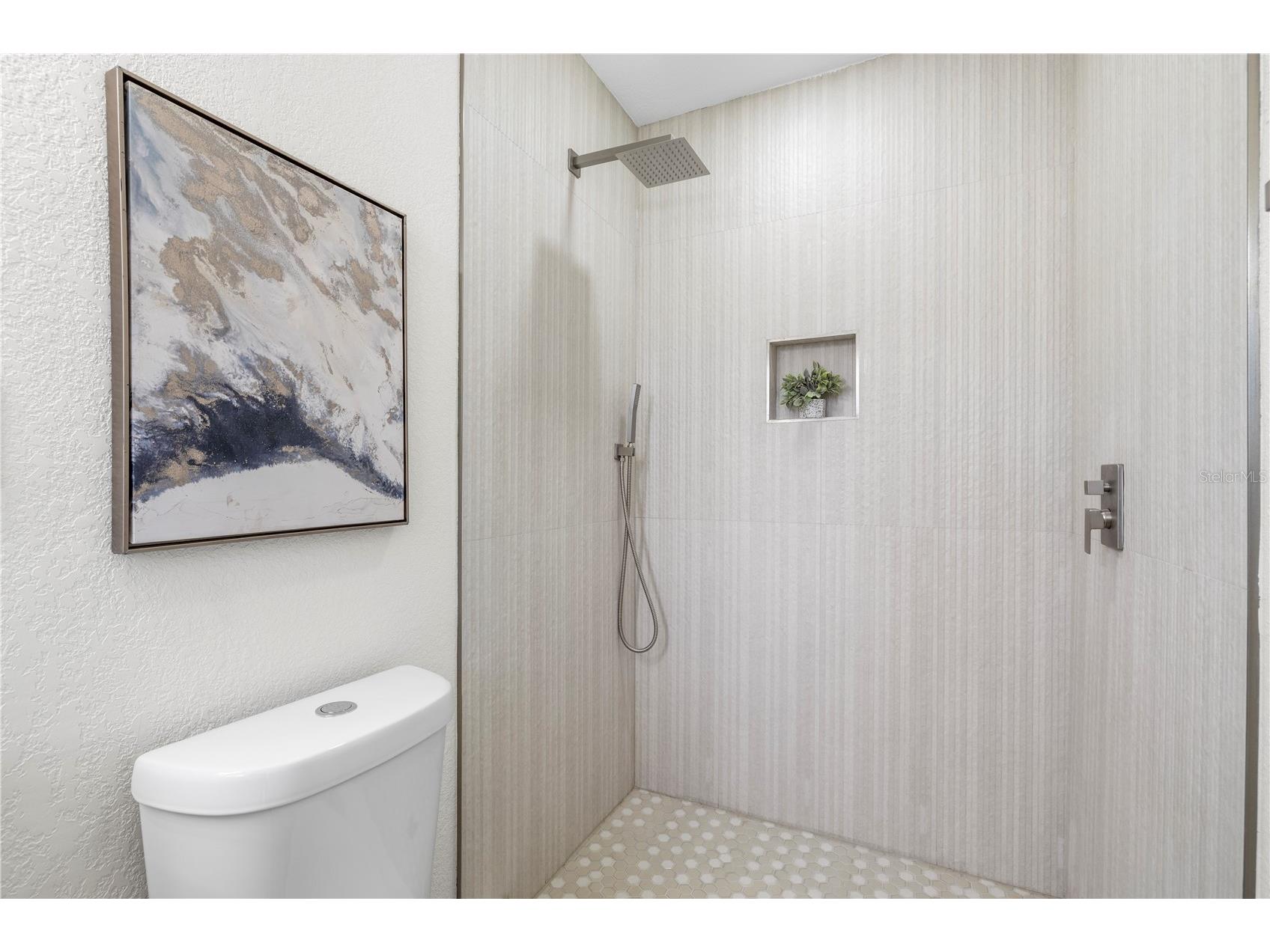 6850 7th Street S Saint Petersburg FL 33705 TB8456353 image32