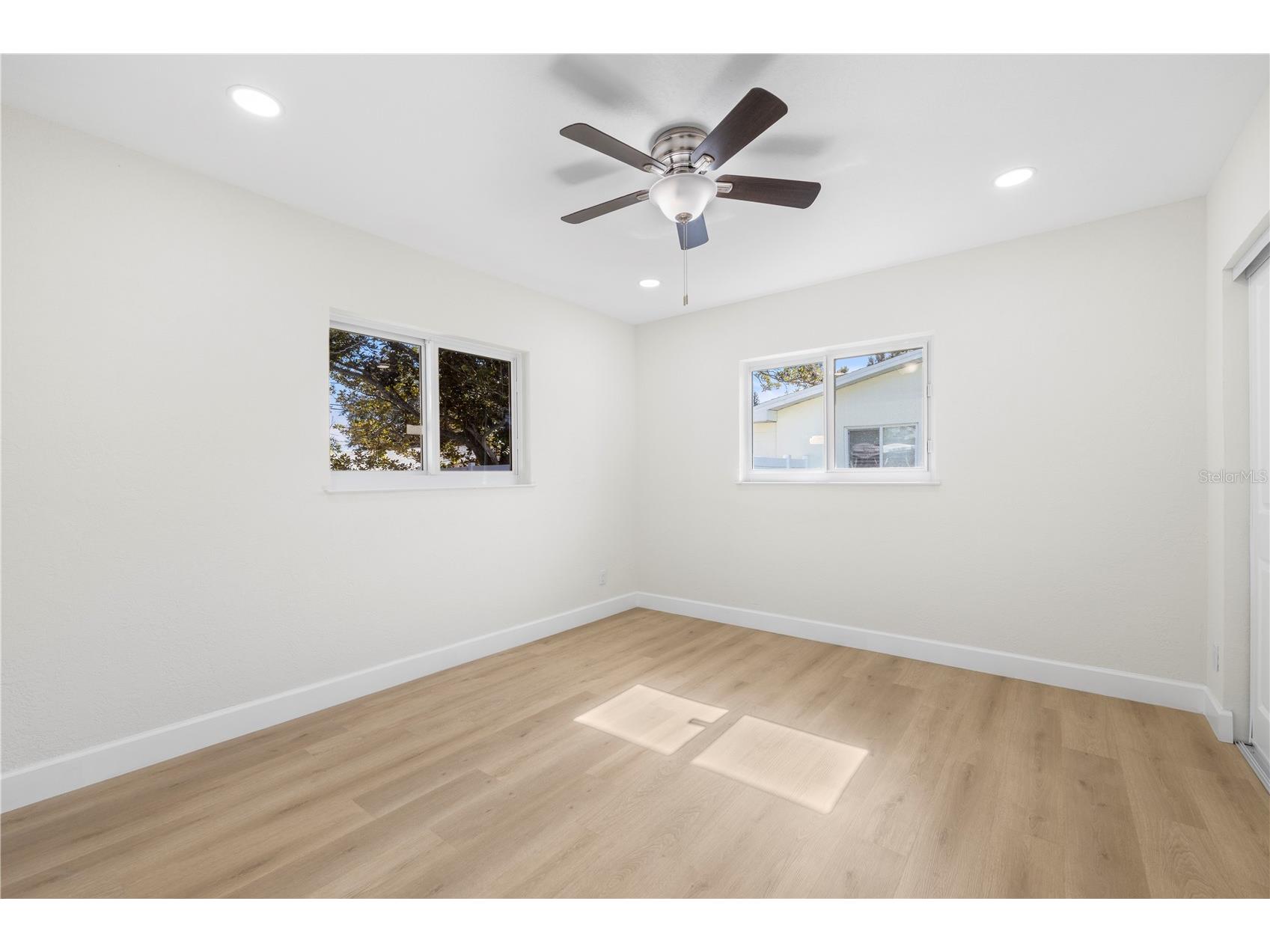 6850 7th Street S Saint Petersburg FL 33705 TB8456353 image33
