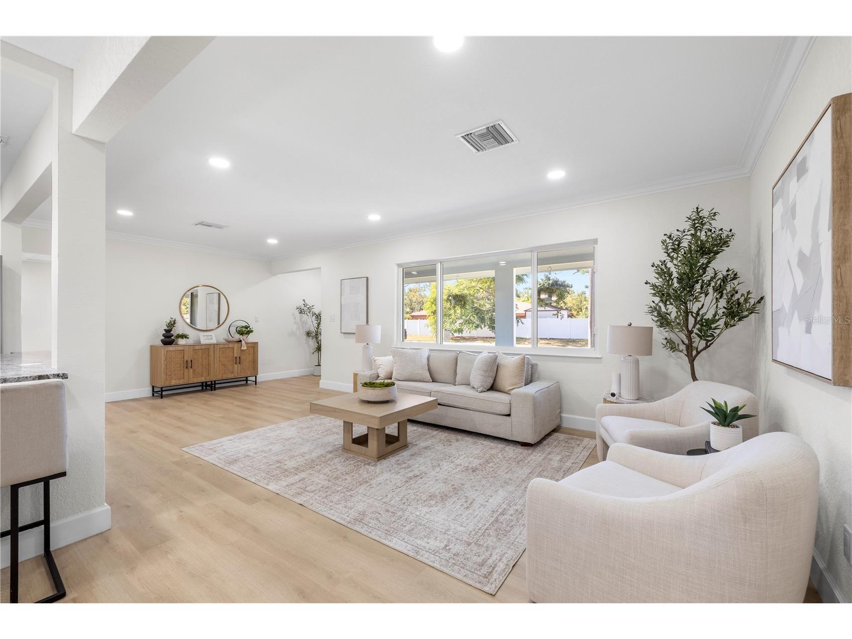 6850 7th Street S Saint Petersburg FL 33705 TB8456353 image4