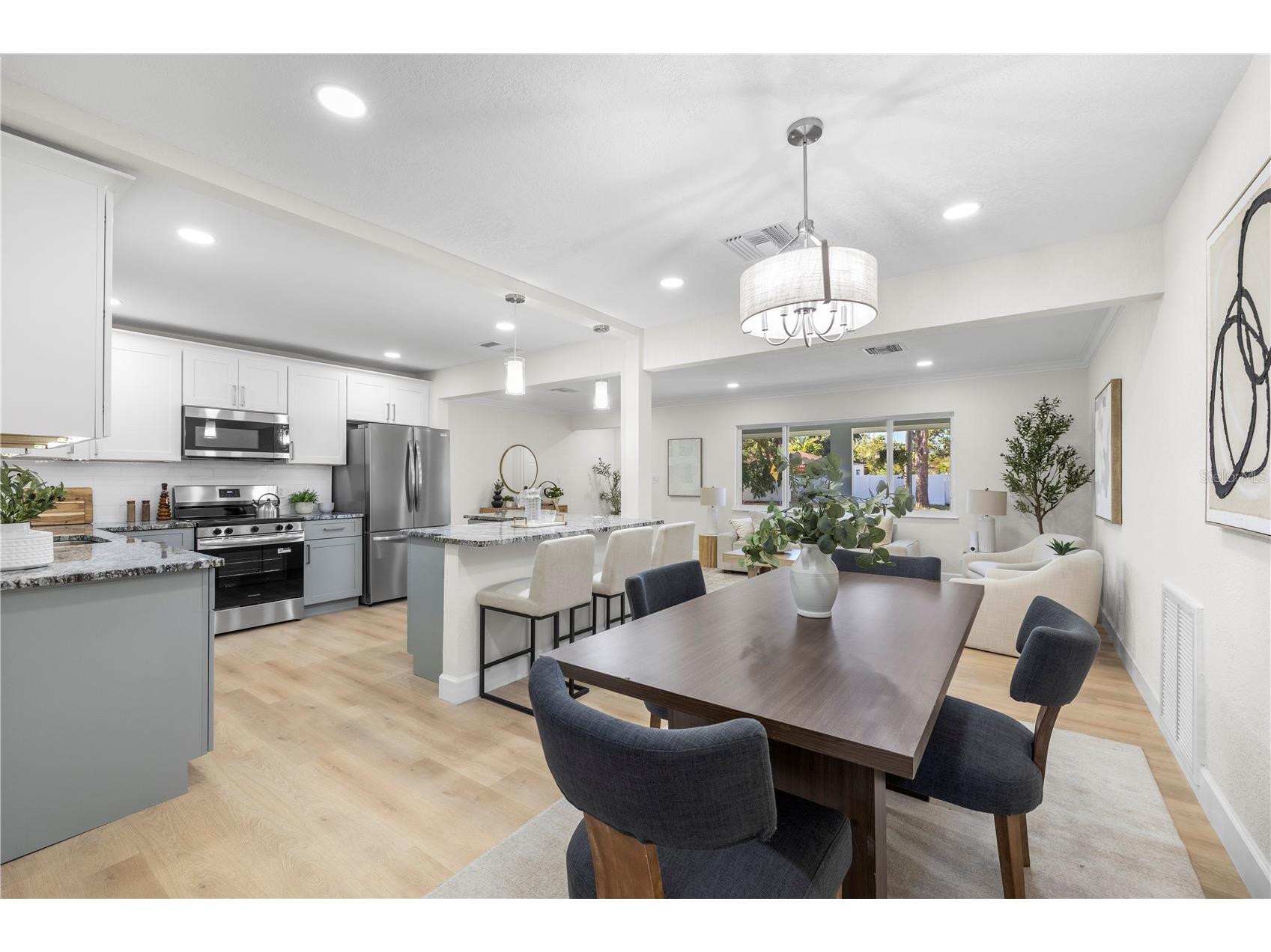 6850 7th Street S Saint Petersburg FL 33705 TB8456353 image5