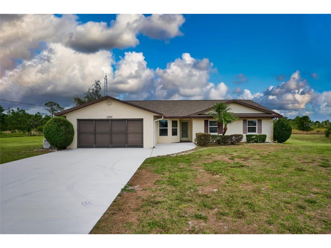 6851 Red Grange Boulevard Indian Lake Estates FL 33855 - LAKE WALK IN WATER T3519444 image1