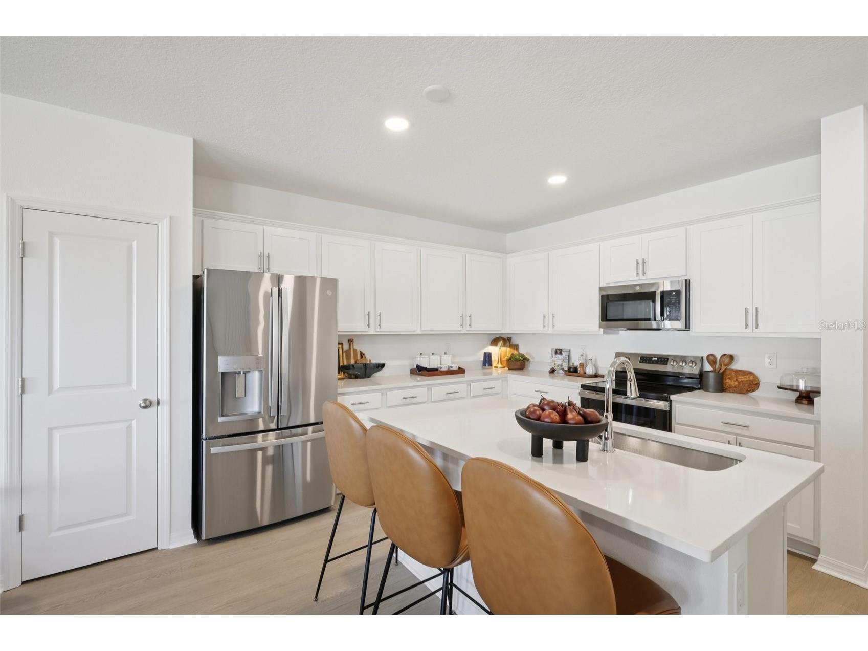 6856 Holcombe Down Drive Zephyrhills FL 33541 TB8473230 image6