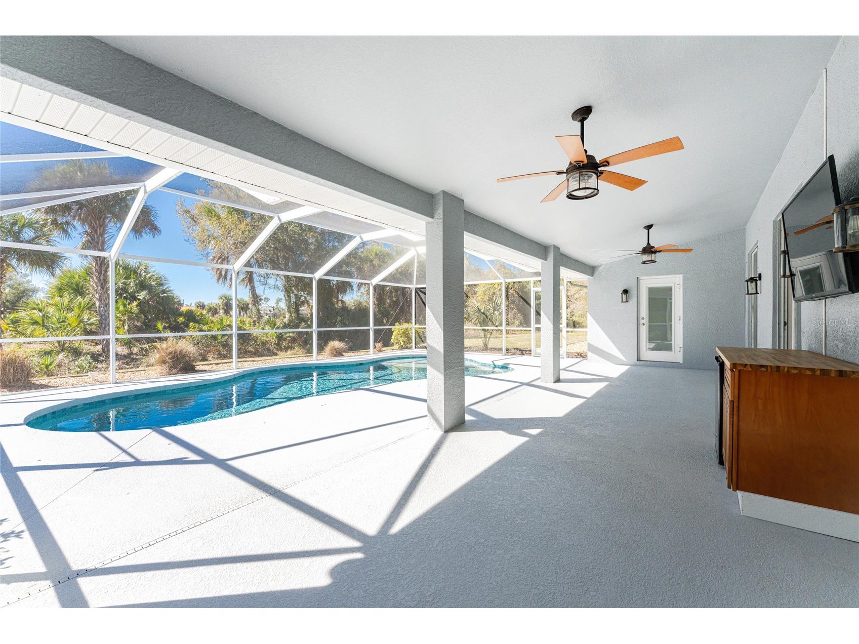 686 Rotonda Circle Rotonda West FL 33947 D6145903 image46