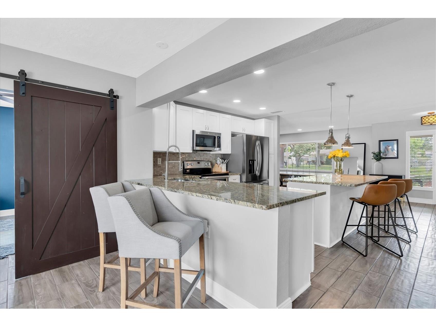 6860 14th Way S Saint Petersburg FL 33705 W7885393 image10