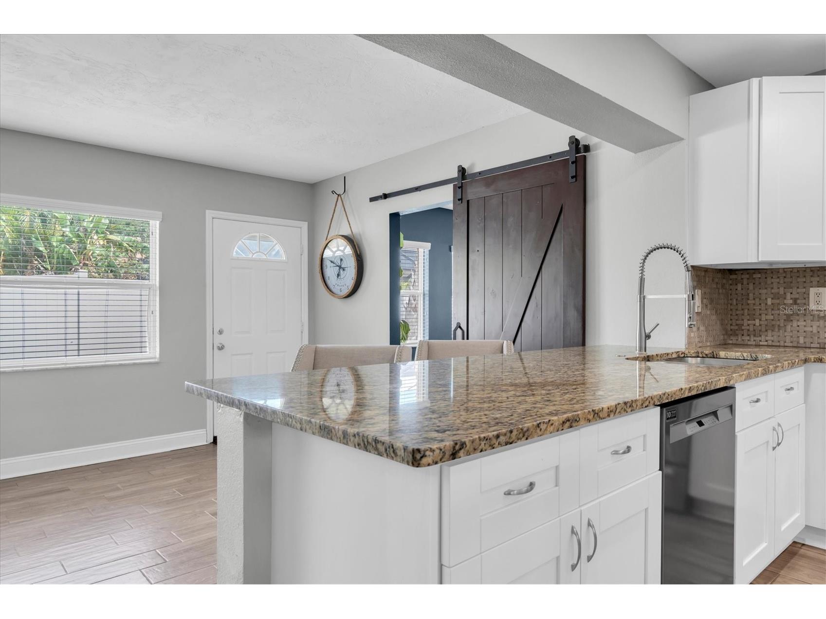 6860 14th Way S Saint Petersburg FL 33705 W7885393 image12