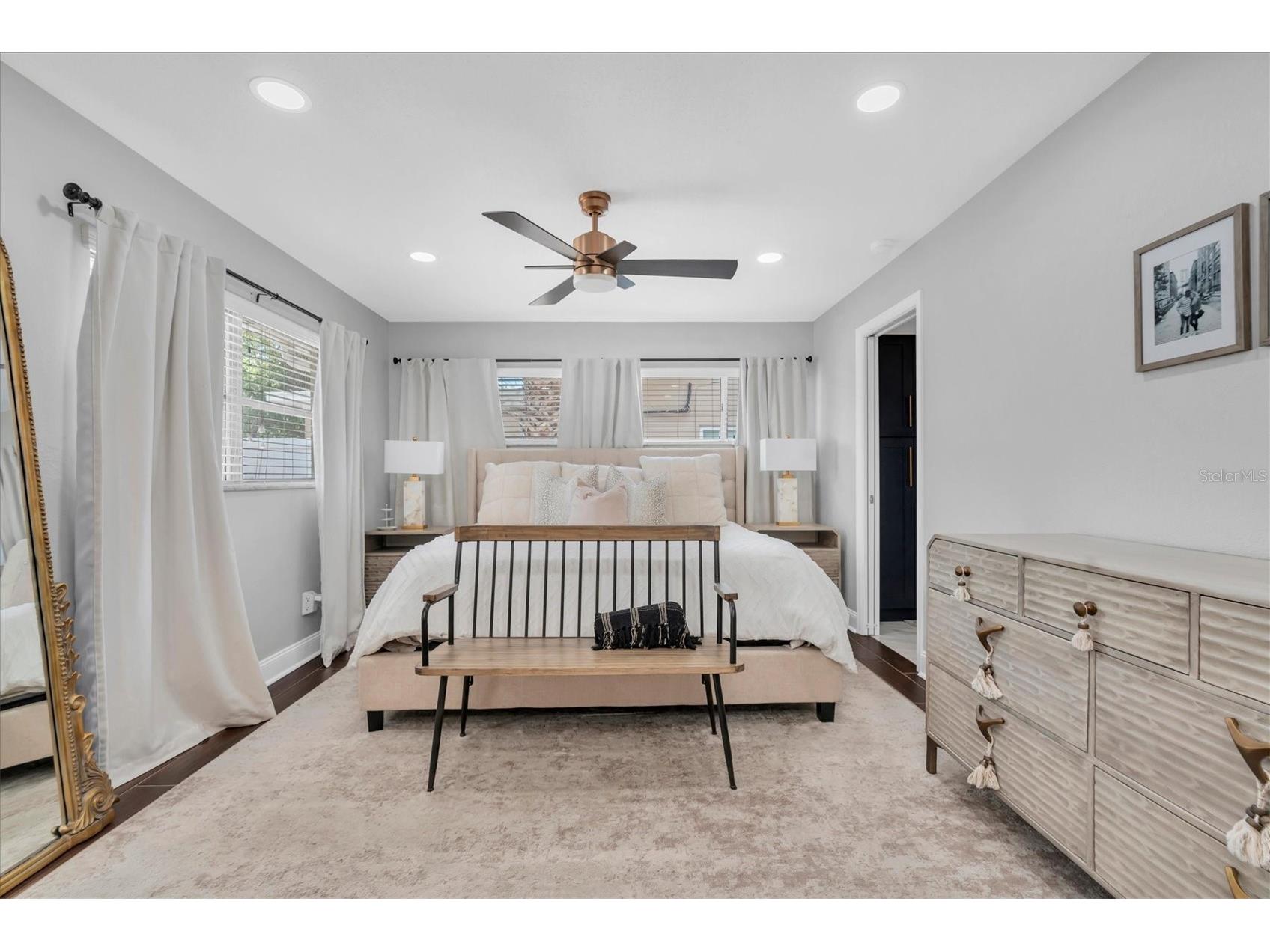 6860 14th Way S Saint Petersburg FL 33705 W7885393 image17