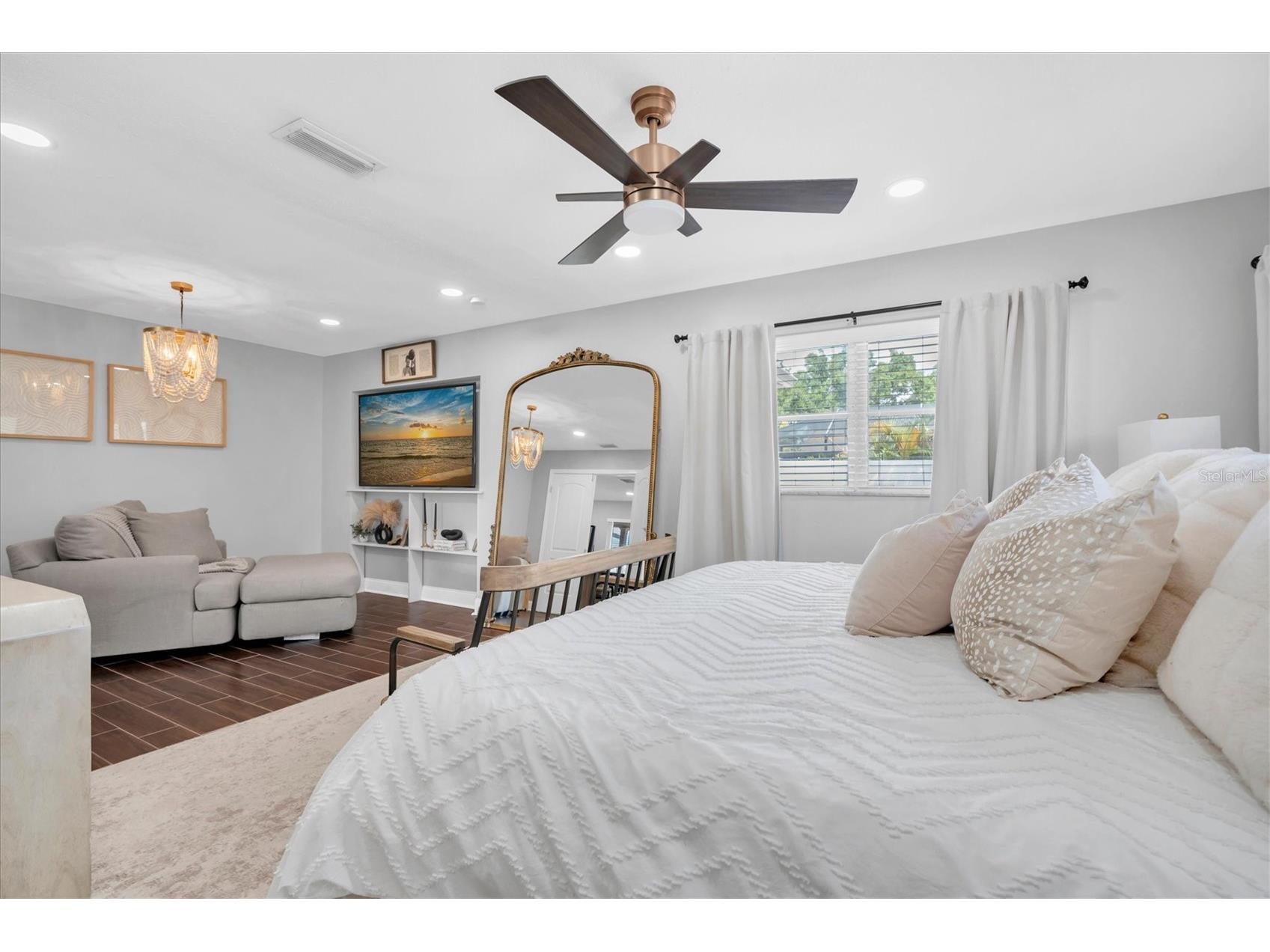 6860 14th Way S Saint Petersburg FL 33705 W7885393 image19