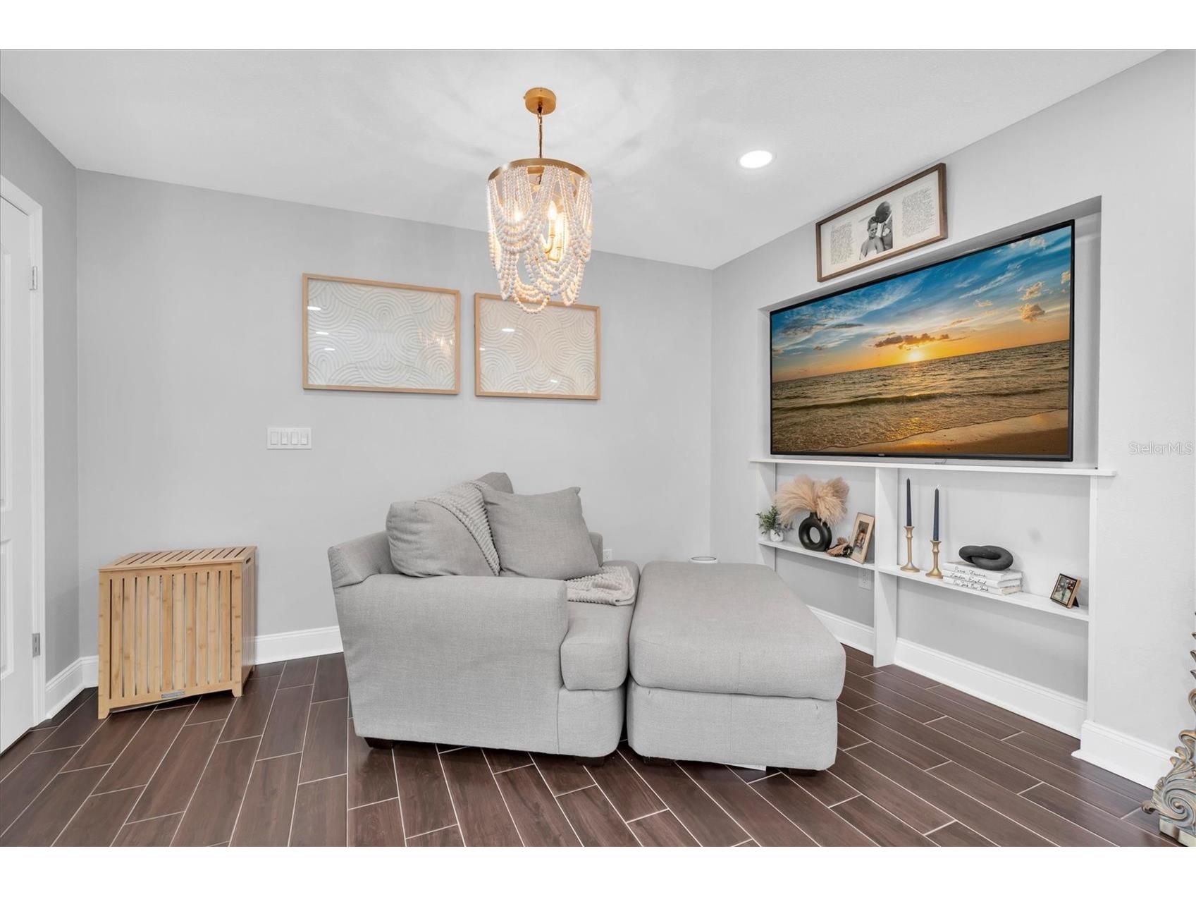 6860 14th Way S Saint Petersburg FL 33705 W7885393 image20