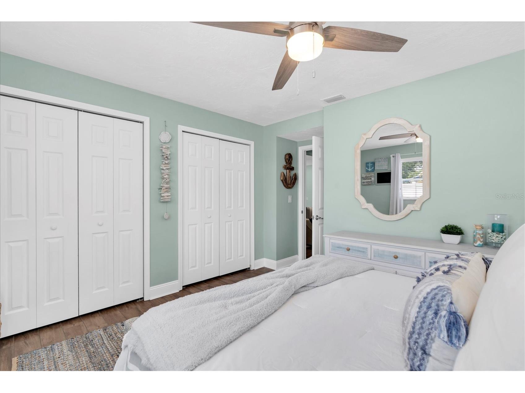 6860 14th Way S Saint Petersburg FL 33705 W7885393 image25