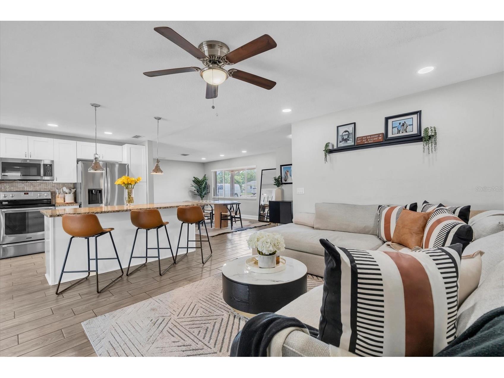 6860 14th Way S Saint Petersburg FL 33705 W7885393 image3