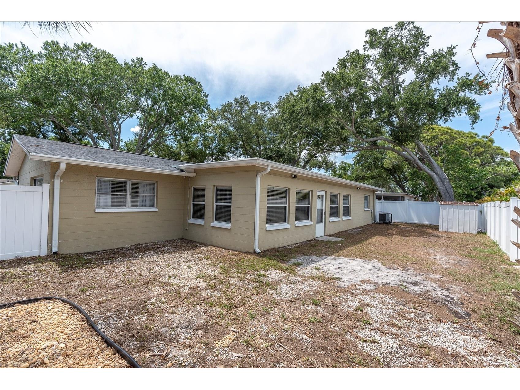 6860 14th Way S Saint Petersburg FL 33705 W7885393 image38