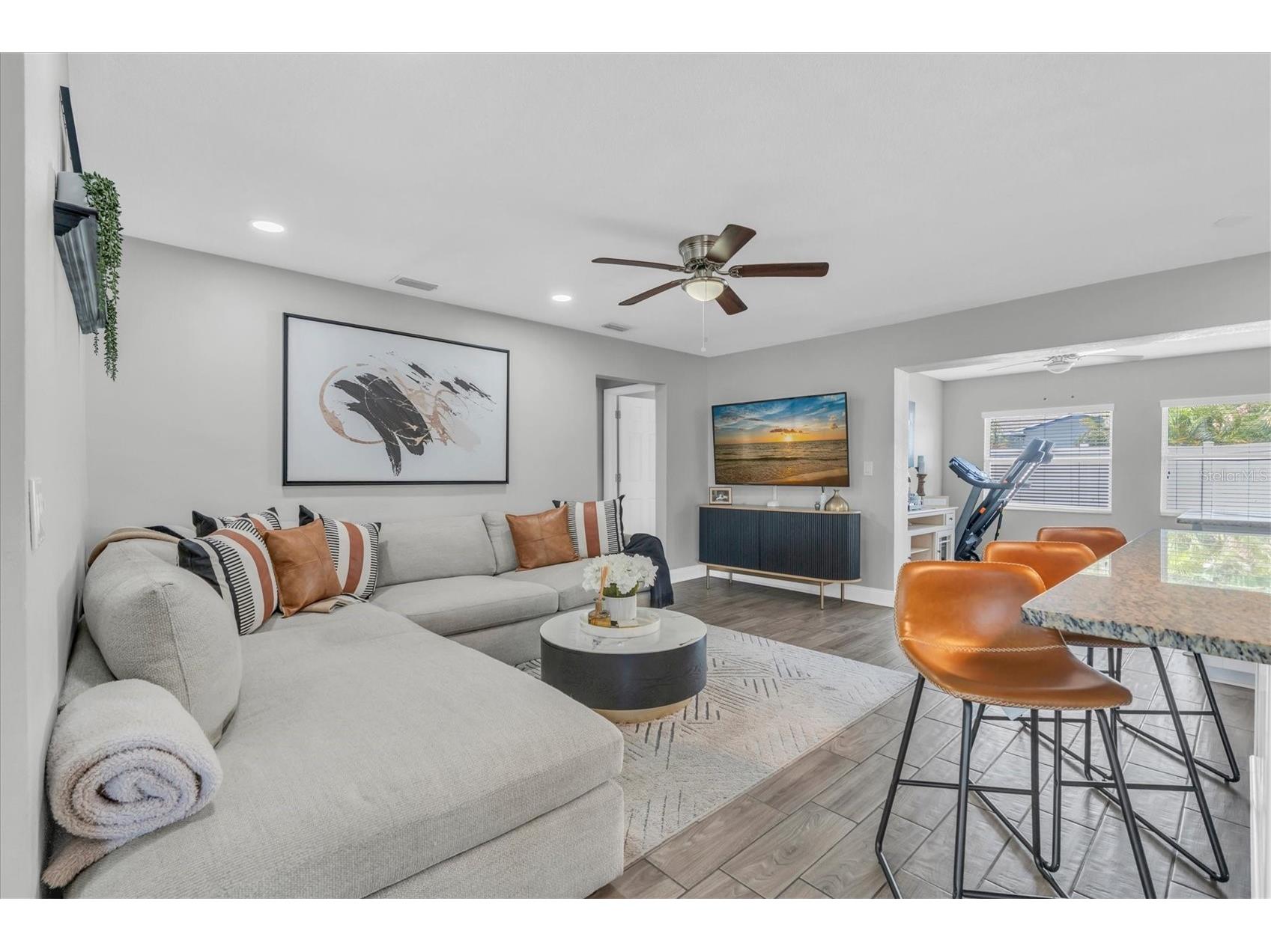 6860 14th Way S Saint Petersburg FL 33705 W7885393 image8