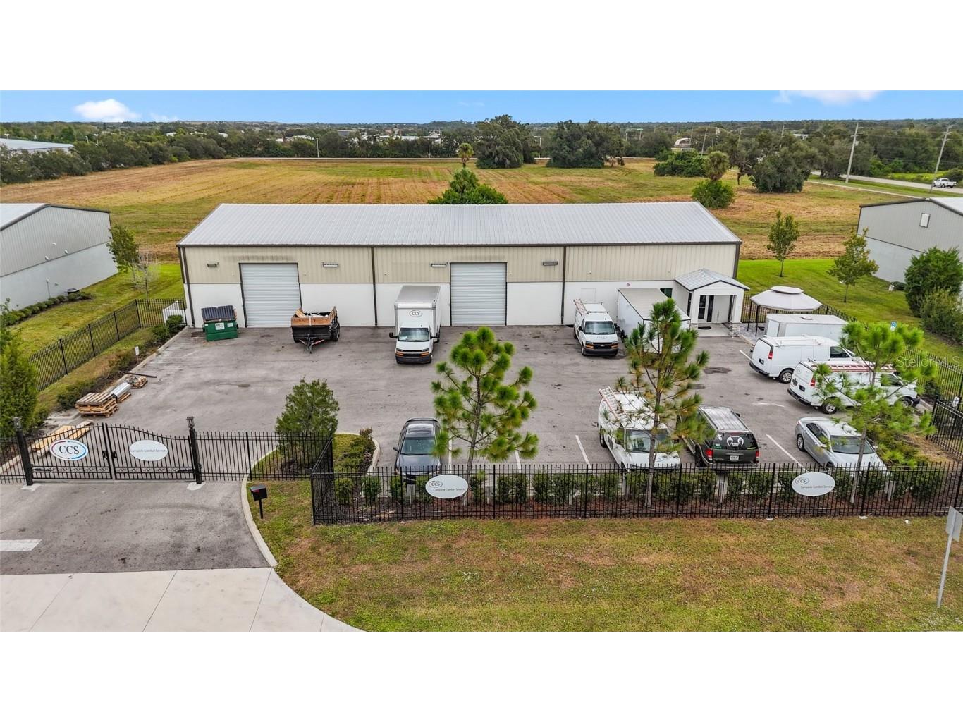 6860 28th Street Circle E Sarasota FL 34243 A4670166 image1