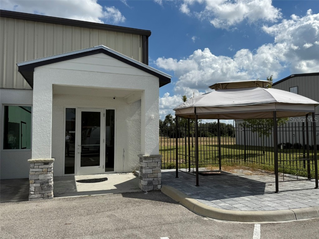 6860 28th Street Circle E Sarasota FL 34243 A4670166 image10