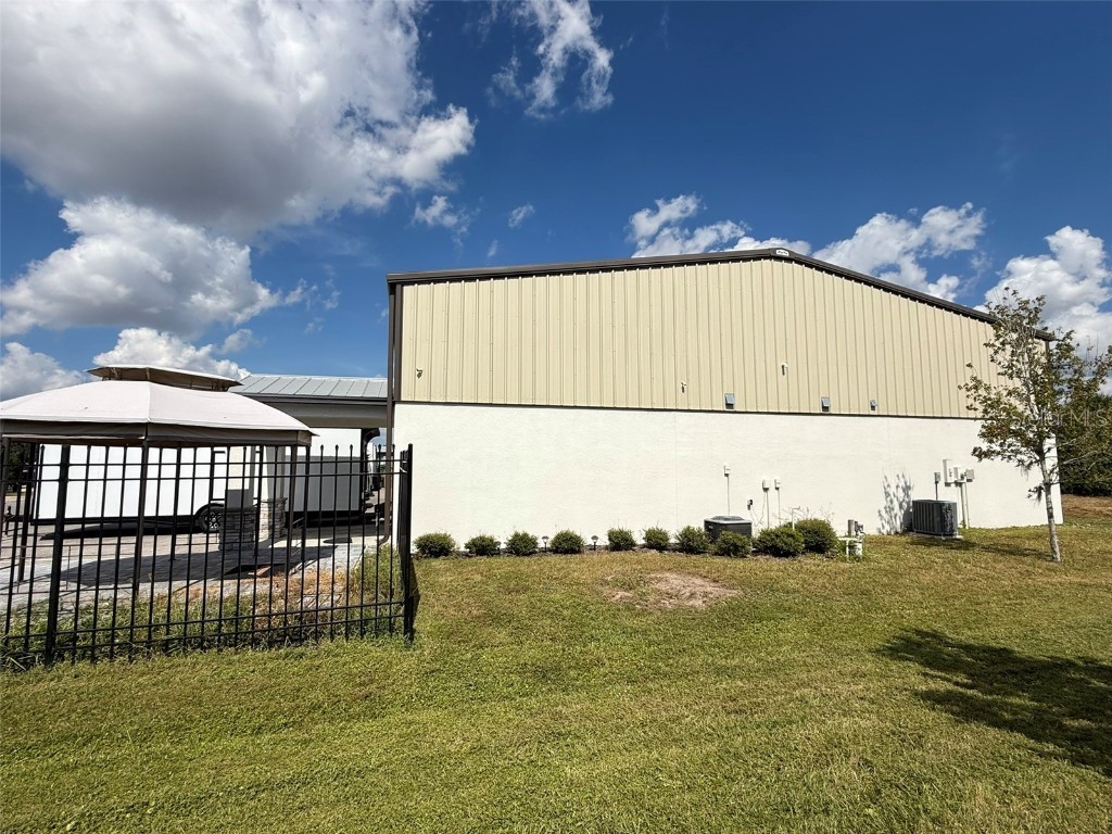 6860 28th Street Circle E Sarasota FL 34243 A4670166 image12