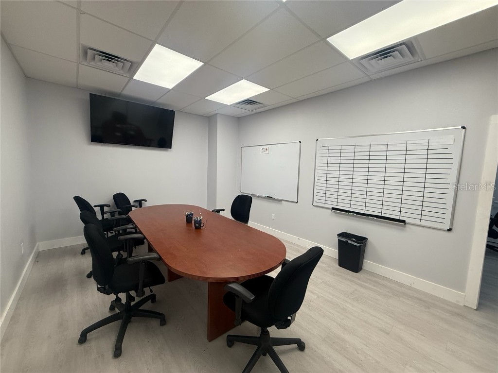 6860 28th Street Circle E Sarasota FL 34243 A4670166 image50