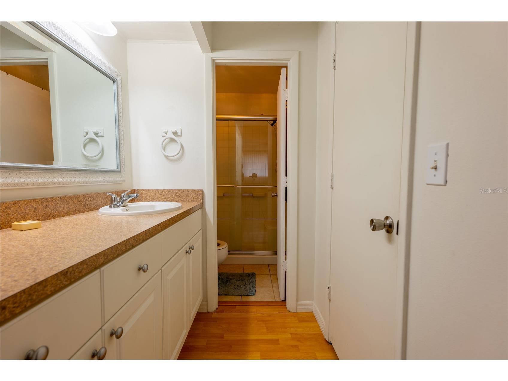6860 Whitman Court #32B Sarasota FL 34243 TB8493215 image19