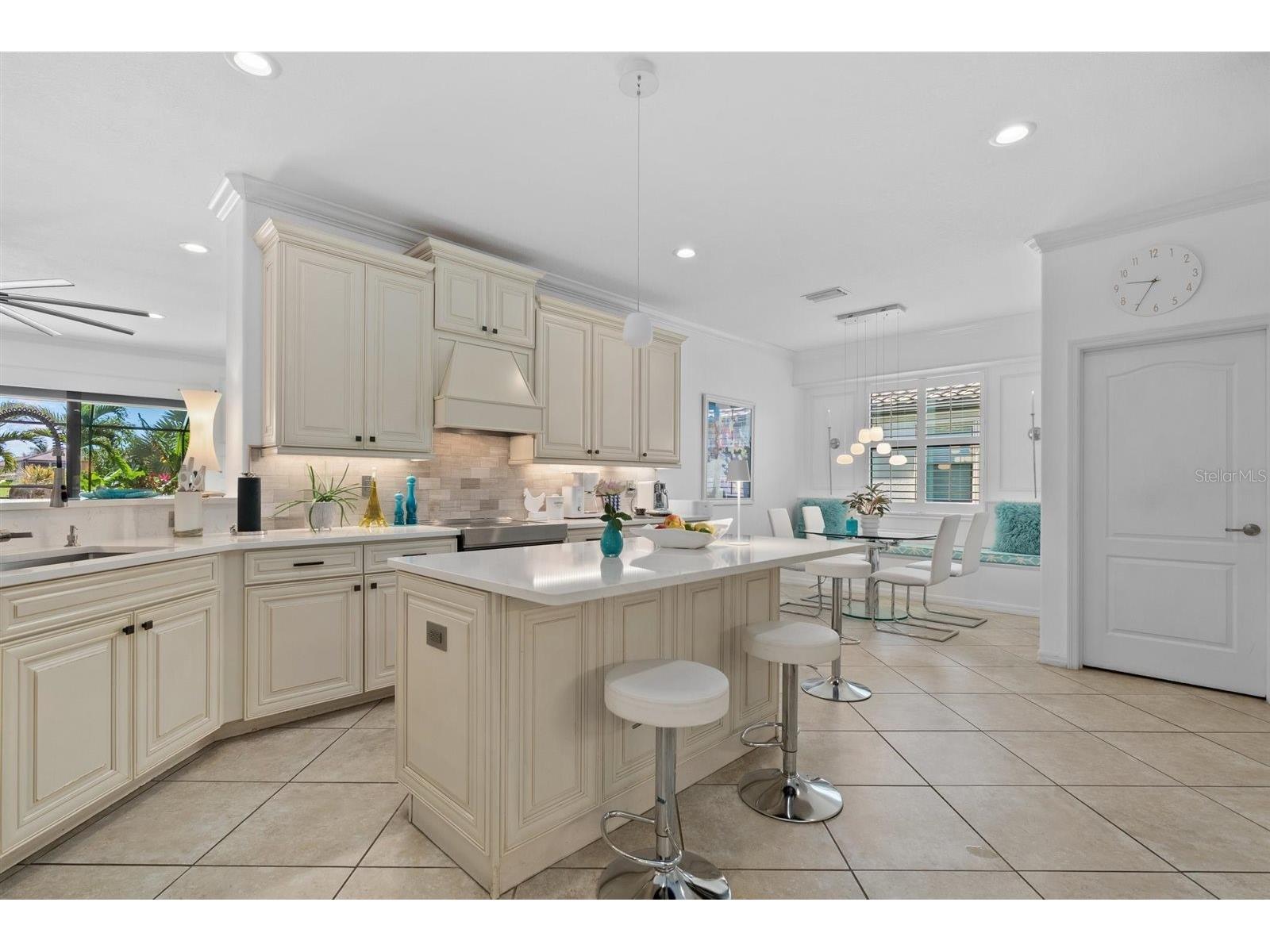 6860 Wild Lake Terrace Bradenton FL 34212 A4691823 image8