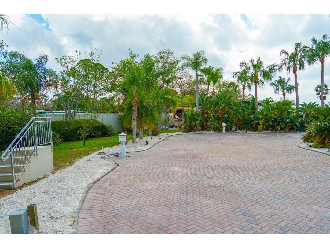 6861 Amanda Vista Circle Land O Lakes FL 34637 TB8346675 image40