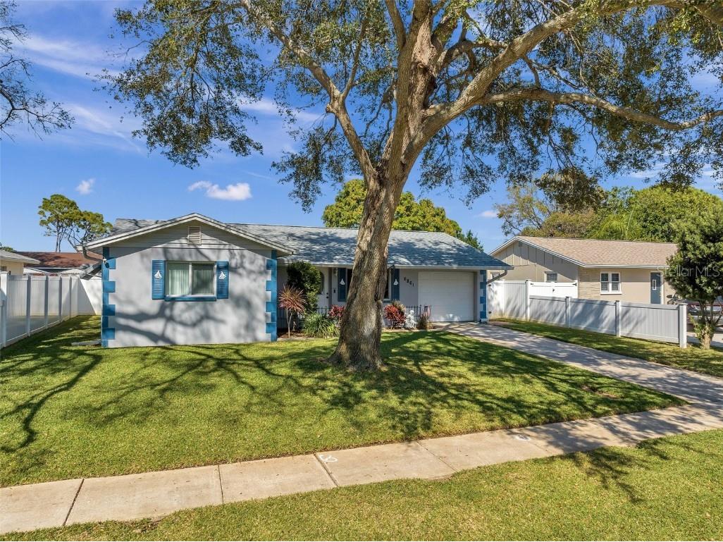 6861 Dalkeith Avenue N Saint Petersburg FL 33709 U8188944 image1