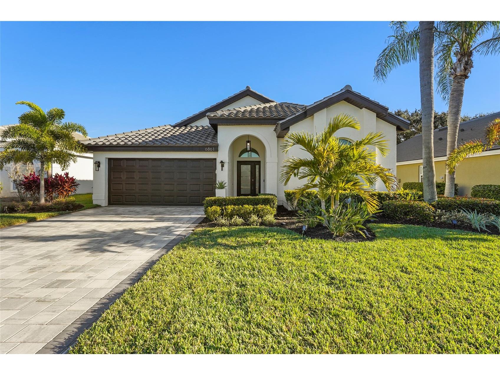 6861 Superior Street Circle Sarasota FL 34243 A4678705 image1