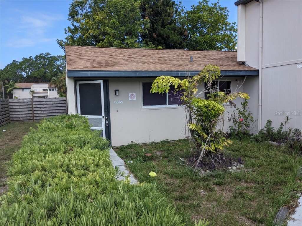 6864 Whitman Court Sarasota FL 34243 A4579858 image1